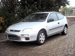 Mazda 323C 1.5 i 16V Hatchback